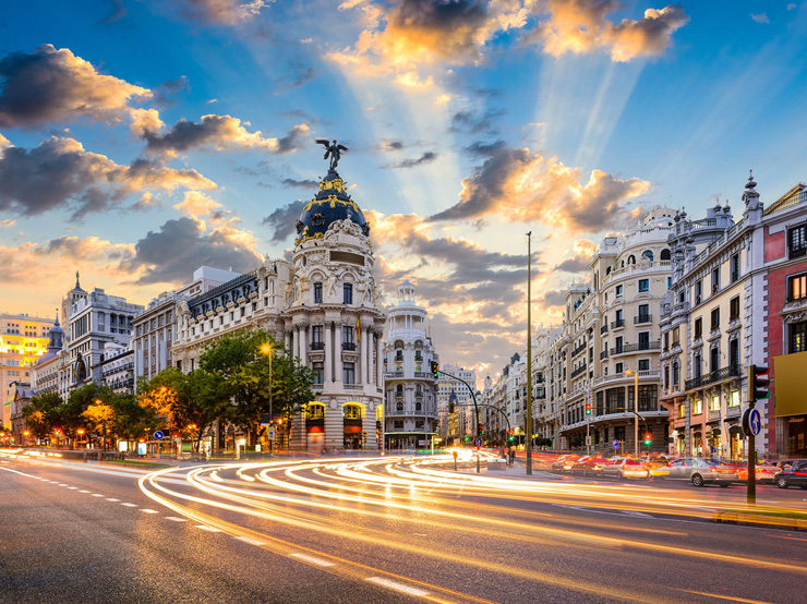 Madrid a 250kms por carretera y tren de alta velocidad