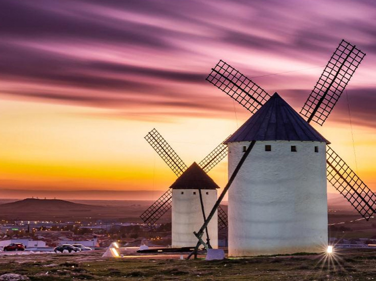 Molinos de viento de Campo de Criptana a 93 kms